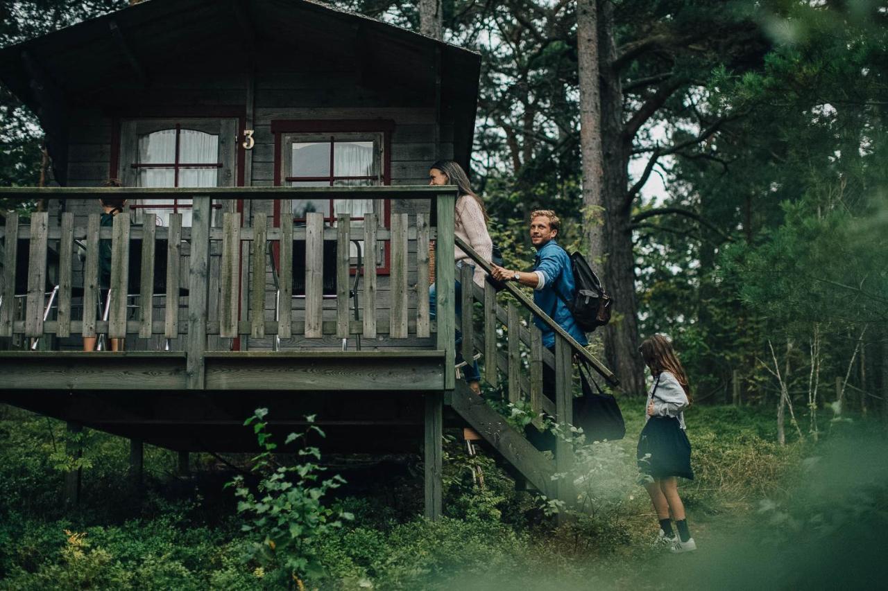 Vita Grindarna / Djuroe Havsbad Villa Djurhamn Esterno foto